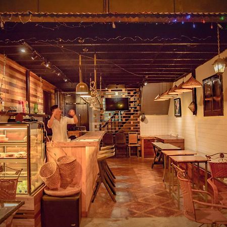 21 Hostel Rangoon Eksteriør billede